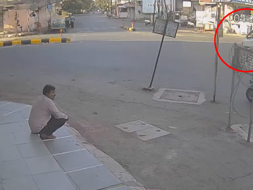 રાજકોટમાં સ્કૂલવાન અને સિટીબસ વચ્ચે ટક્કર