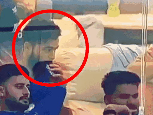 ડ્રેસીંગ રૂમમાં રિયાન પરાગે ઈ-સિગારેટ પીધી