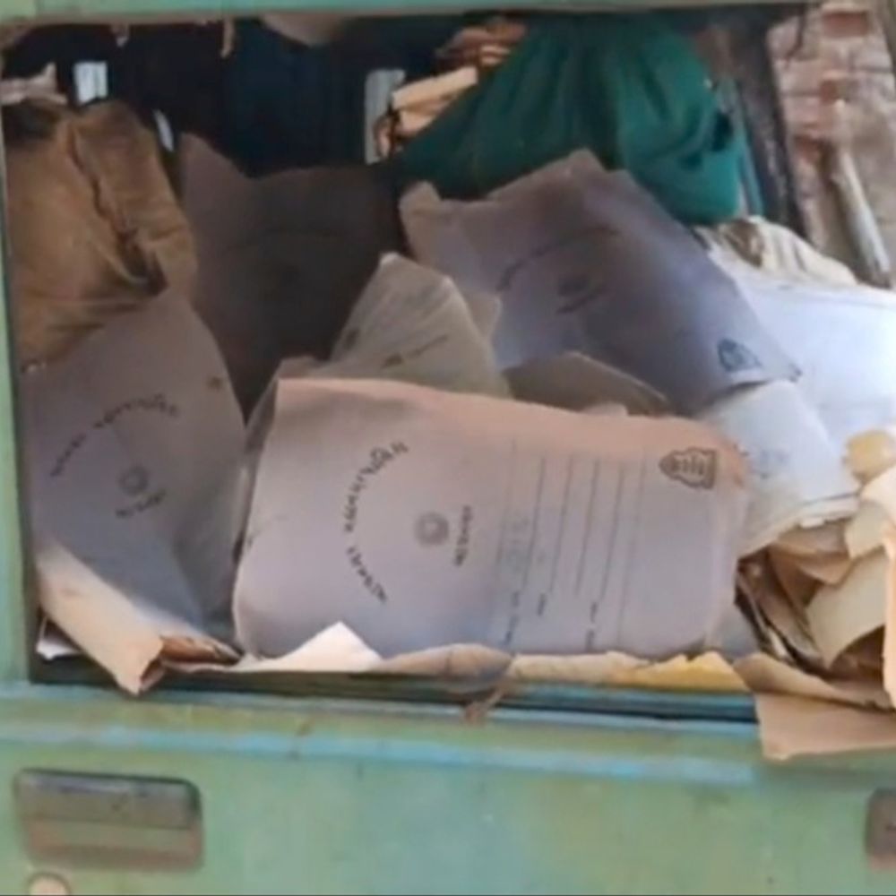 કન્ડમ જીપમાંથી મળેલા મનપાના જૂના રેકર્ડના પોટલાનો મામલો:તપાસમાં રૂપમચોક રેકર્ડ રૂમમાંથી તાળા તોડી ચોરી થયાનો ખુલાસો, ગંગાજળિયા પોલીસે અજાણ્યા શખ્સો સામે ગુનો નોંધ્યો