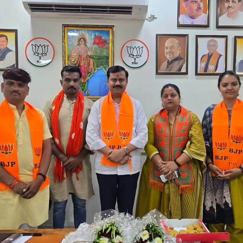 સુરેન્દ્રનગરમાં ભાજપના 51 વિજેતા ઉમેદવારોનું સન્માન:ધારાસભ્ય જગદીશ મકવાણાએ પરાજિત ઉમેદવારની મુલાકાત લીધી