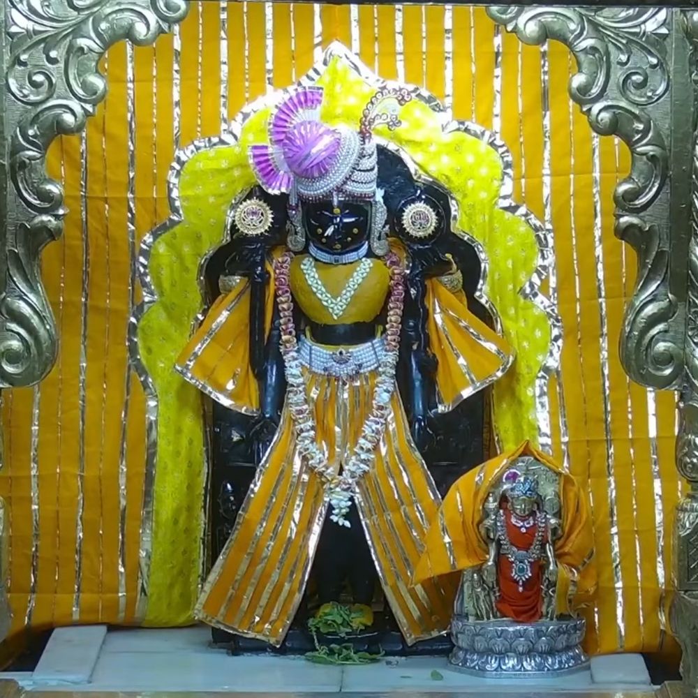 ઉજવણી:જગતમંદિરે રાજાધિરાજે ધારણ કર્યો નૃસિંહ અવતાર-શૃંગાર,જયઘોષ ગૂંજ્યો