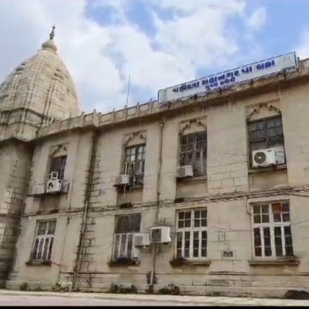 કોણ બનશે મેયર, જિલ્લા અને તાલુકા પંચાયતના પ્રમુખ?:વડોદરામાં બે દિવસ સેન્સ પ્રક્રિયા હાથ ધરવામાં આવશે, મહાનગરપાલિકાના મેયર માટે રવિવારે સેન્સ