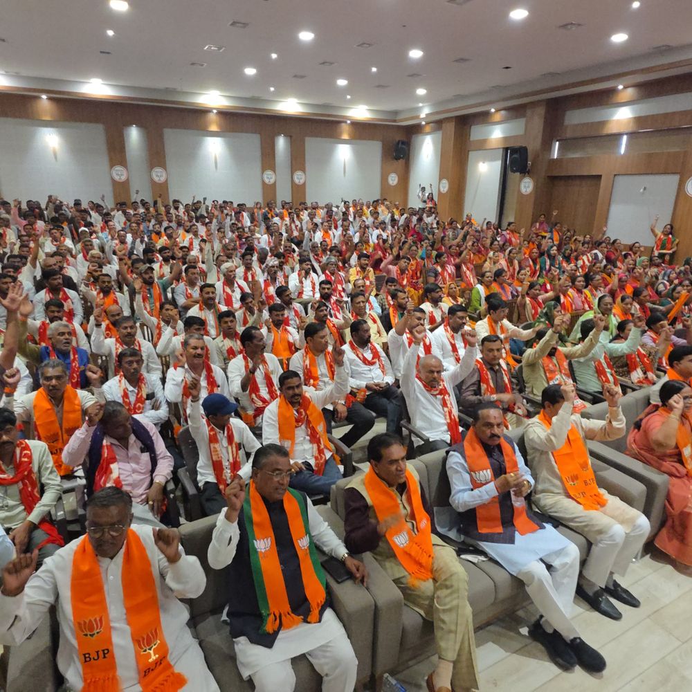 સુરેન્દ્રનગરમાં ભાજપનો અભિવાદન સમારોહ:સ્થાનિક સ્વરાજ ચૂંટણીના વિજેતા ઉમેદવારોનું સન્માન કરાયું