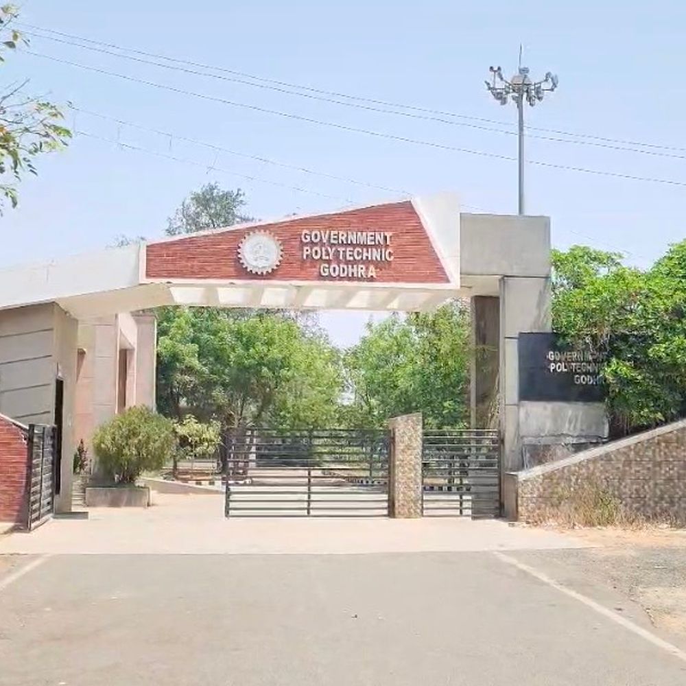 પંચમહાલમાં NEET પરીક્ષાનું પ્રતિબંધાત્મક જાહેરનામું પ્રસિદ્ધ:3 મેના રોજ યોજાનાર પરીક્ષા માટે કાયદો-વ્યવસ્થા જાળવવા આદેશ