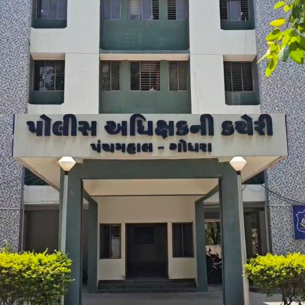ગોધરામાં 6.49 લાખની સરકારી નાણાંની ઉચાપત:મહિલા ASI અને GRD જવાન સહિત 7 સામે ફરિયાદ