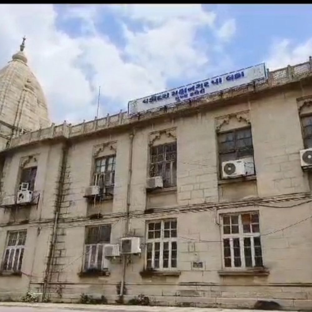 મહાનગરપાલિકાની ખોરાક શાખા દ્વારા આકસ્મિક ચેકીંગ:શહેરના વિવિધ વિસ્તારમાં 43 એકમોનું ચેકીંગ કરાયું, 86 ખાદ્યપદાર્થોના નમૂના લેવામાં આવ્યા
