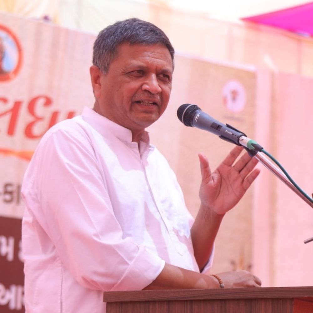 ખોડલધામ મંદિરે મળેલી મીટીંગમાં મહોત્સવની રૂપરેખા ઘડાઈ:તા.19થી 21 જાન્યુઆરી દરમિયાન દશાબ્દી મહોત્સવની ઉજવાશે, 1008 કુંડી મહાયજ્ઞ, લોકડાયરો, મહારાસ, મહા ધર્મસભાનું આયોજન