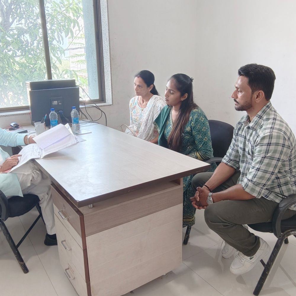 નવસારી ભાજપની સ્થાનિક સ્વરાજ્યના પ્રમુખ-ઉપપ્રમુખ માટે સેન્સ:કમલમ ખાતે પ્રદેશ નિરીક્ષકોએ દાવેદારોના મંતવ્યો સાંભળ્યા