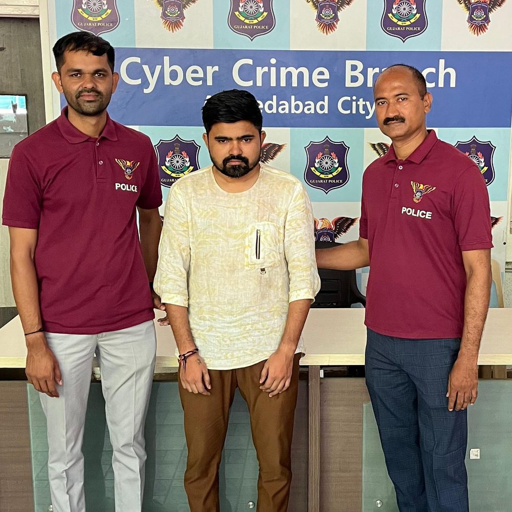 સાયબર ક્રાઈમે 5 આરોપી ઝડપ્યા:1.04 કરોડ રૂપિયાની ઠગાઇની ત્રણ ફરિયાદીમાં એક રૂપિયાની પણ રિકવરી નહિ