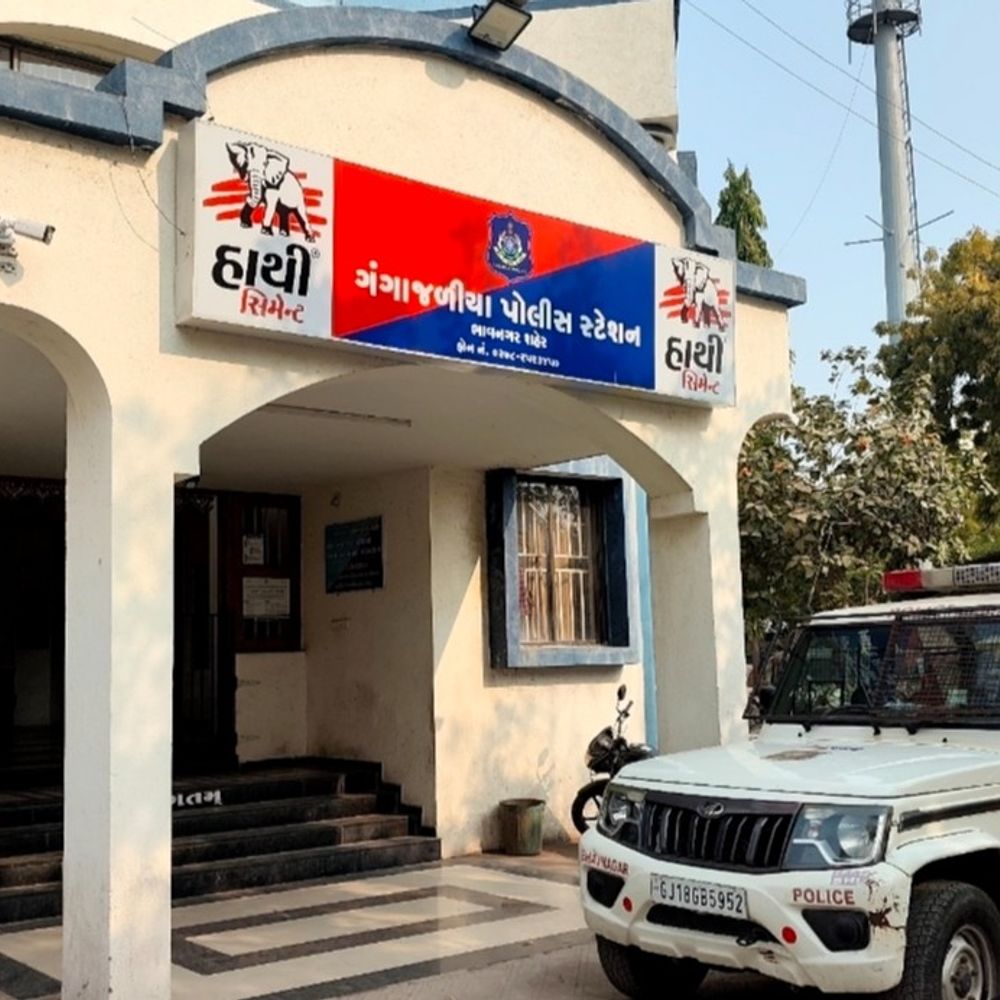 કરચલીયાપરામાં ચાર શખ્સોનો યુવક પર હુમલો:જૂની અદાવતને લઈને આરોપીઓએ લાકડીના ધોકા વડે માર માર્યો, ચારેય સામે ફરિયાદ નોંધાઈ