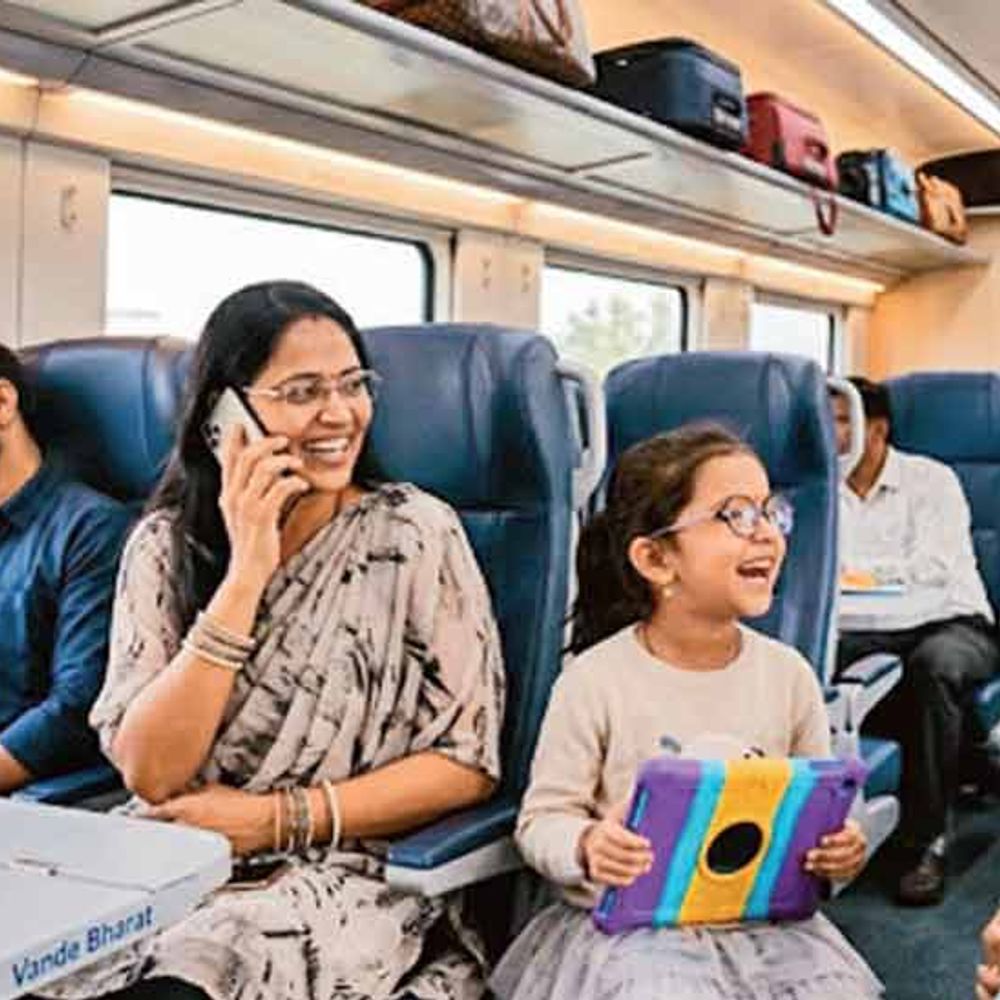 ખોબામાં દરિયો:બારી બહારની દુનિયા