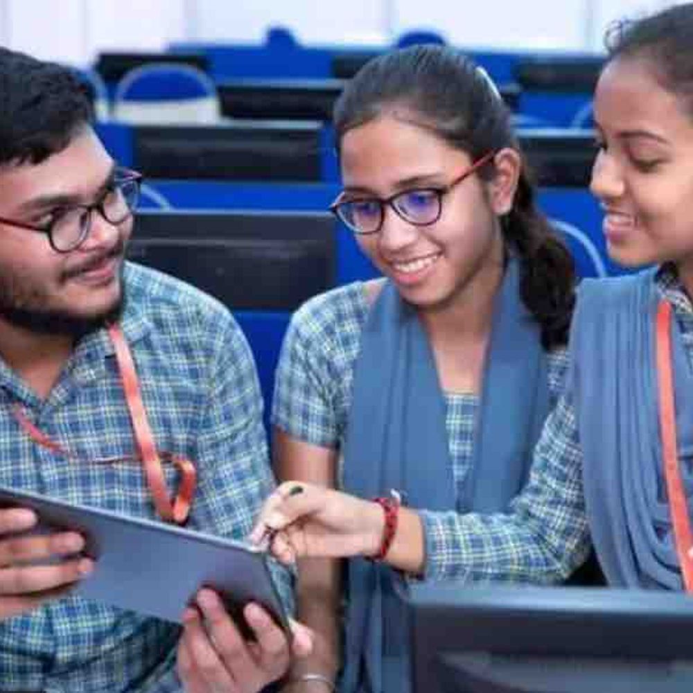 અમરેલીમાં ધોરણ 12 સામાન્ય પ્રવાહનું 92% પરિણામ:વિજ્ઞાન પ્રવાહમાં 83.13% વિદ્યાર્થીઓ પાસ, ગ્રેડ મુજબ વિભાજન જાહેર