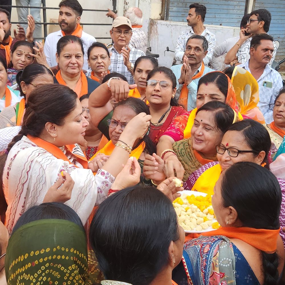 પશ્ચિમ બંગાળ સહિત રાજ્યોમાં ભાજપનો વિજય:જામનગરમાં સાંસદ પૂનમબેન માડમની હાજરીમાં વિજયોત્સવ