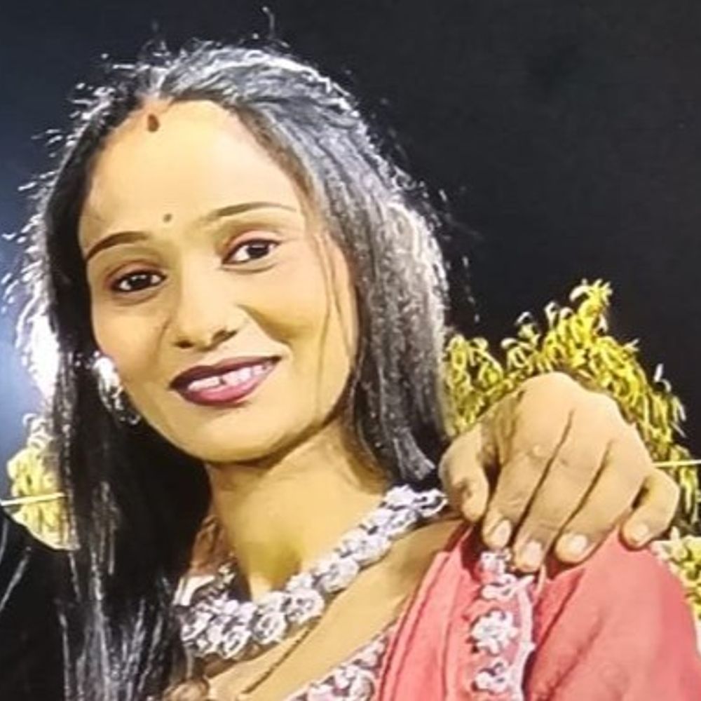 ગોધરામાં બ્લેકમેઈલિંગથી કંટાળી પરિણીતાના આપઘાતમાં ફરિયાદ:4 સામે દુષ્પ્રેરણનો ગુનો નોંધાયો, કાકા સસરા પ્રેમસંબંધ રાખવા અશ્લીલ વીડિયો વાઈરલ કરવા ધમકી આપતો