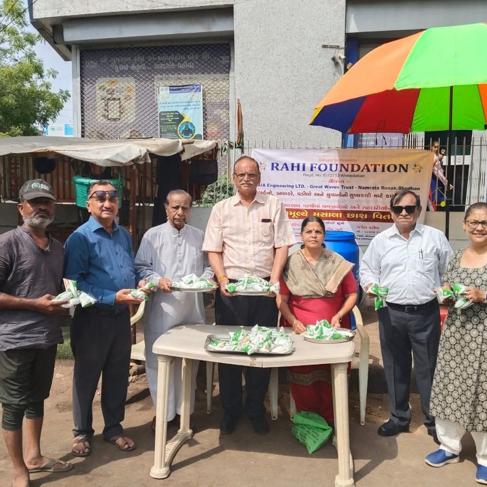 રાહી ફાઉન્ડેશન દ્વારા પાલડીમાં ઠંડી છાશ વિતરણ:શ્રમજીવીઓ, રાહદારીઓને એક મહિના સુધી વિનામૂલ્યે મળશે મસાલા છાશ