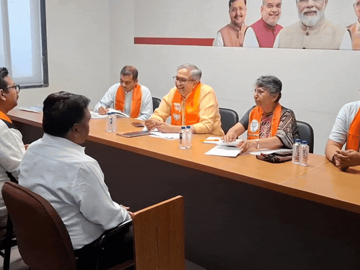 બેની લડાઈમાં ત્રીજો ફાવશે?