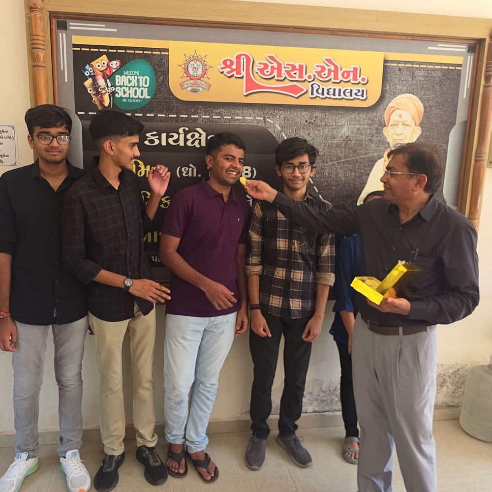 સુરેન્દ્રનગર ધોરણ 12 વિજ્ઞાન પ્રવાહમાં 92.27% પરિણામ:રાજ્યના સરેરાશ કરતાં 7.94% વધુ, 1098 વિદ્યાર્થીઓ ઉત્તીર્ણ