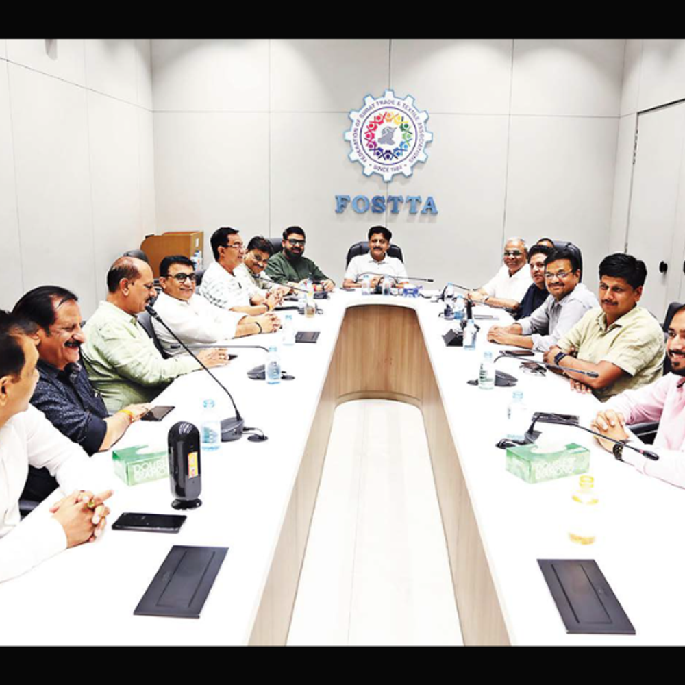 સુરતના ટેક્સટાઈલ ઉદ્યોગની ગંભીર સમસ્યાઓ.