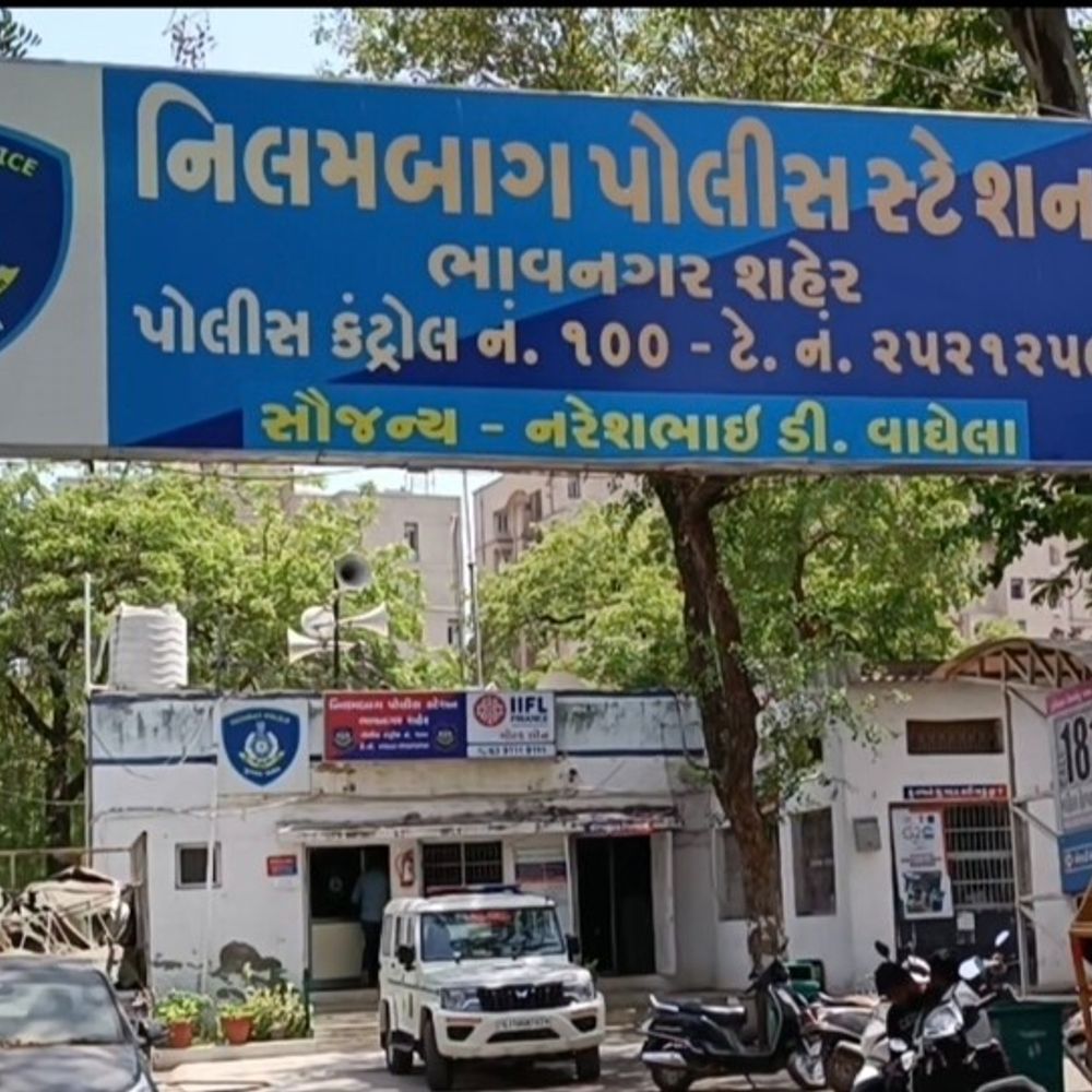 બાઈકની ચાવી કાઢવા બાબતે પૂછતા યુવાન પર જીવલેણ હુમલો:રસાલા કેમ્પ વિસ્તારમાં લોખંડના પાઈપ-ધોકા લઈને બે ભાઈઓ તૂટી પડ્યા, ફરિયાદ નોંધાઈ