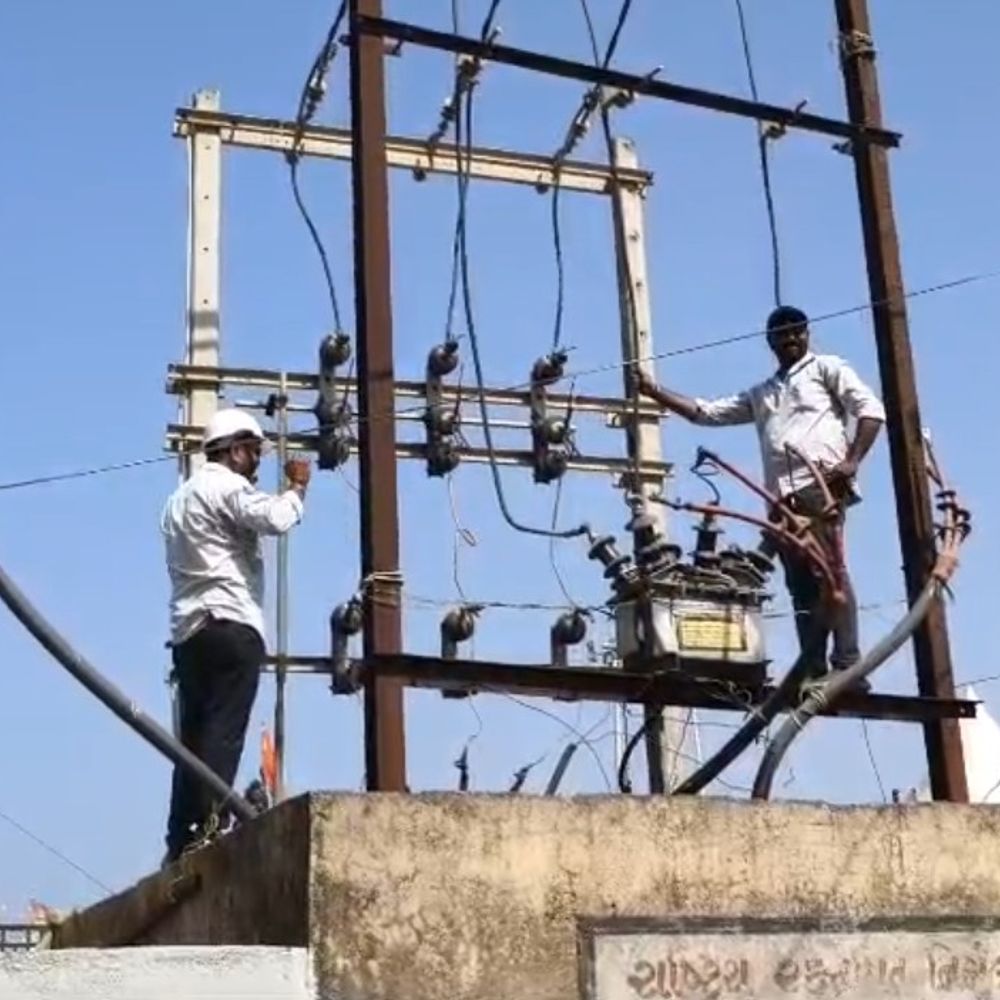 વેરાવળમાં આવતીકાલે વીજ પુરવઠો ખોરવાશે:11 KV ઓલ્ડ પાવર હાઉસ ફીડરમાં પ્રી-મોન્સૂન મેન્ટેનન્સને કારણે નિર્ણય