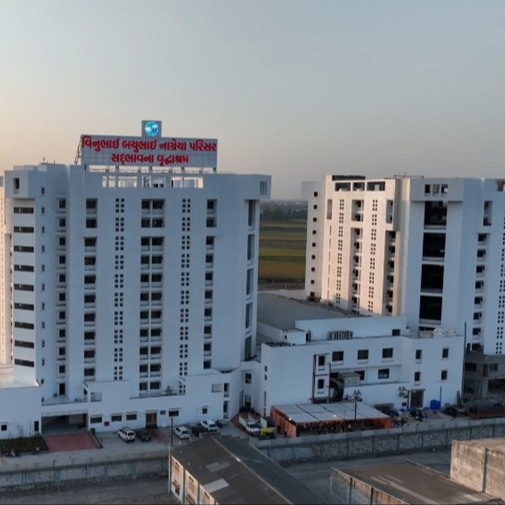 5000 વડીલોને મળશે આજીવન ‘હૂંફાળું ઘર’:રાજકોટના મોટા રામપર ખાતે વિશ્વના સૌથી મોટા નિઃશુલ્ક વૃદ્ધાશ્રમનું નિર્માણ, ‘કોઈ વૃદ્ધ નિરાધાર ન રહે’ સંસ્થાની અપીલ