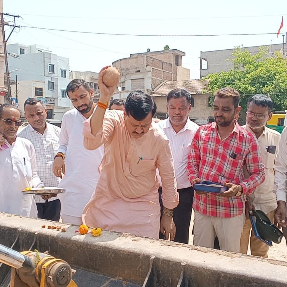 સુરેન્દ્રનગરમાં 64 કરોડના વિકાસકાર્યોનો પ્રારંભ:રિવરફ્રન્ટ ફેઝ-3 અને ટાઉન હોલનું નવનિર્માણ થશે