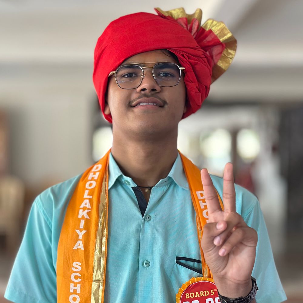 રાજકોટ જિલ્લાનું ધોરણ 10નું 88.11% પરિણામ જાહેર:પિતાના અવસાન બાદ પરિવાર અને શિક્ષકોના સહયોગથી 99.95 PR પ્રાપ્ત કર્યા, મોટી બહેન અભ્યાસ સાથે જોબ કરી ભાઈને ડોક્ટર બનાવવા મહેનત કરે છે
