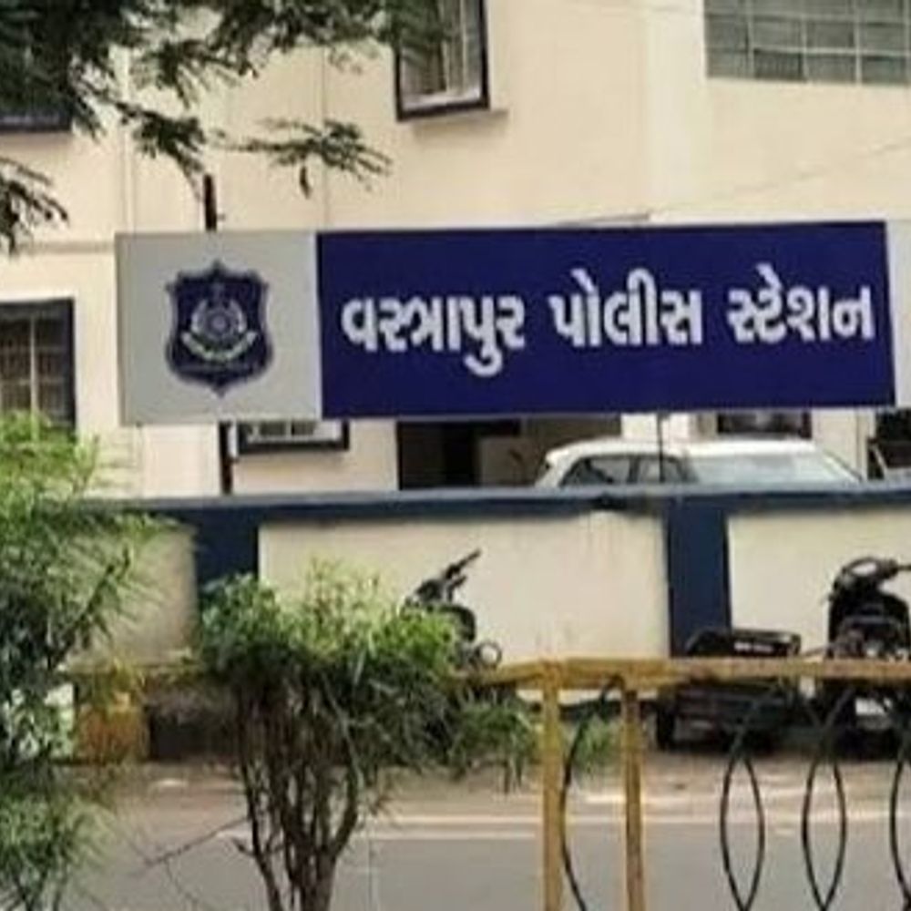 થલતેજની યુવતીને લગ્નની લાલચ આપી TRB જવાનનું દુષ્કર્મ:મૈત્રી કરાર કર્યા બાદ પણ લગ્નનો ઈન્કાર કર્યો, વસ્ત્રાપુરની હોટલમાં લઈ જઈ શારીરિક સંબંધ બાંધ્યા હતા
