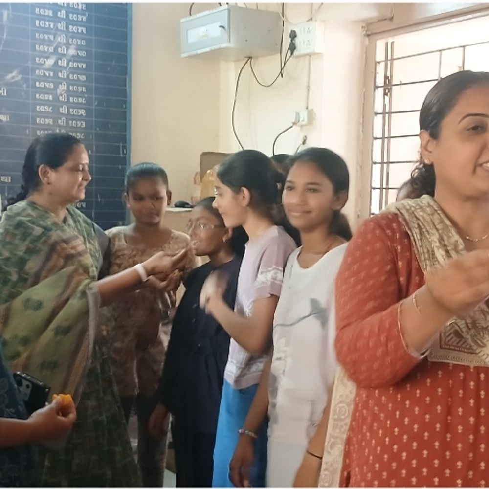 ઉત્તમ સરકારી શિક્ષણ:પોરબંદરની સરકારી ભાવસિંહજી હાઇસ્કુલમાં ધોરણ 10નું 93.84 ટકા પરિણામઆવ્યું