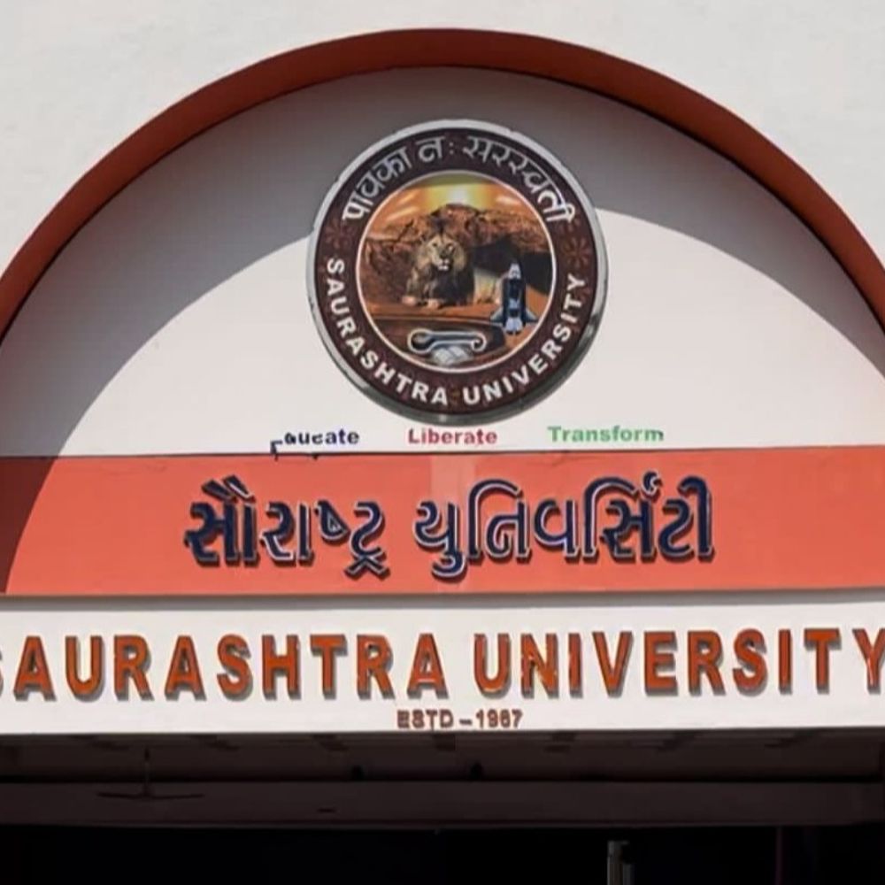 B.Sc. સેમ.6ના 1268 વિદ્યાર્થી પરિણામ વિહોણા!:સૌરાષ્ટ્ર યુનિવર્સિટીના પરીક્ષા વિભાગનું અંધેર તંત્ર, ઇન્ચાર્જ પરીક્ષા નિયામક મળતા નથી, OSD આફ્રિકાની સફરે