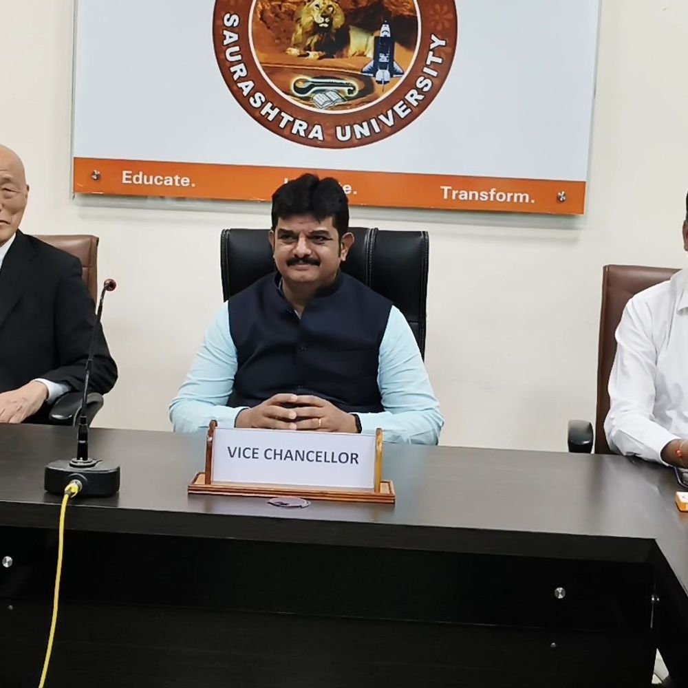 જાપાનીઝ ફેમિલી બિઝનેસનું મોડેલ ઈન્ડિયામાં અમલી બનશે:જાપાનના એક્સપર્ટ તોશિયો ગોતોએ USના પ્રભાવ હેઠળ રહેનારાઓની ટીકા કરી, સૌરાષ્ટ્રના 42 ઉદ્યોગકારોને માર્ગદર્શન આપ્યું