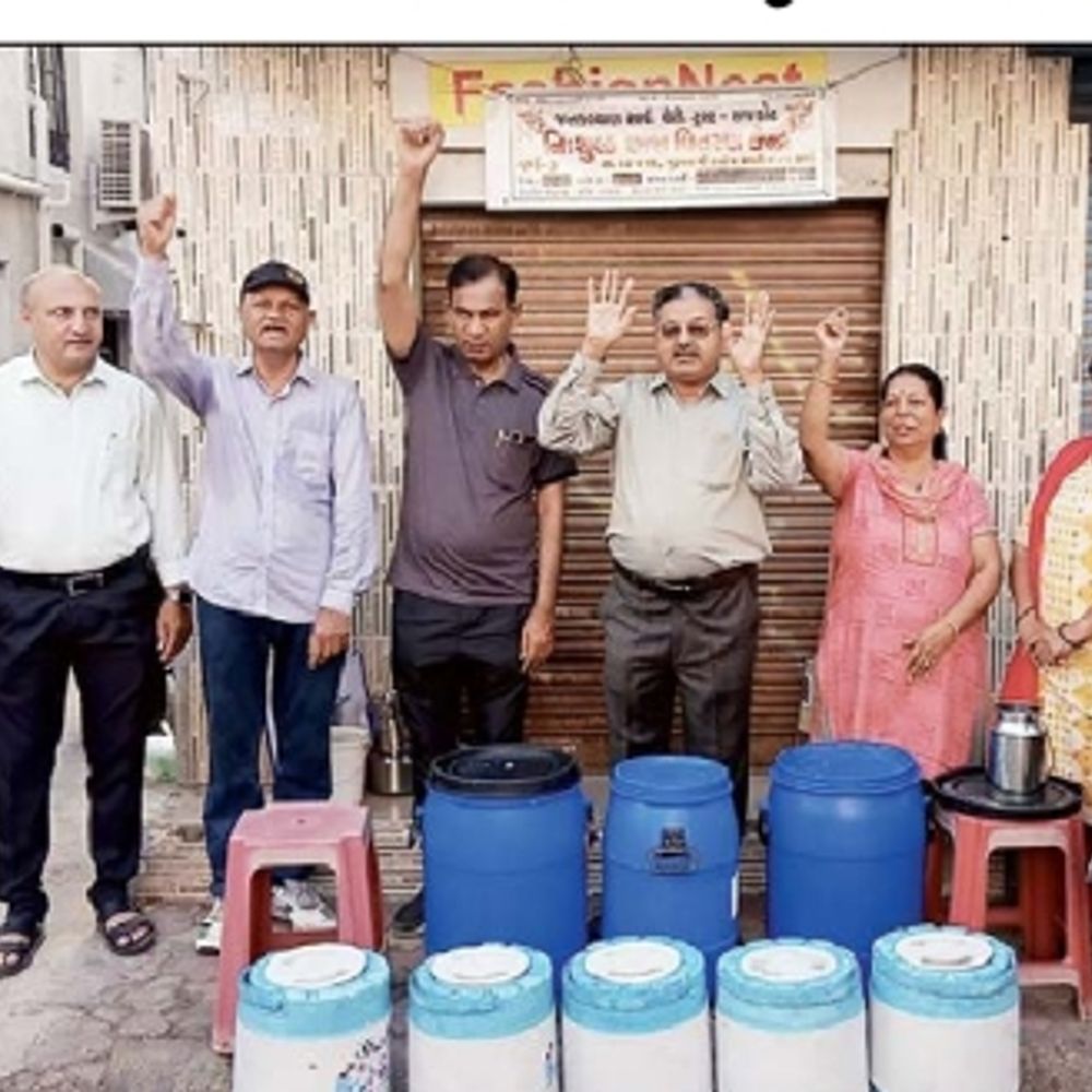 સેવાકાર્ય:નિ:શુલ્ક છાશ વિતરણ કેન્દ્રમાં દરરોજ ‘વંદે માતરમ’ના નારા લગાવી રાષ્ટ્રભક્તિ સાથે સેવાની શરૂઆત કરાઇ