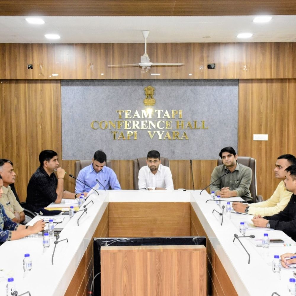 ભાસ્કર વિશેષ‎:તાપીમાં ચોમાસા દરમિયાન 24 કલાક કંટ્રોલરૂમ શરૂ રહેશે