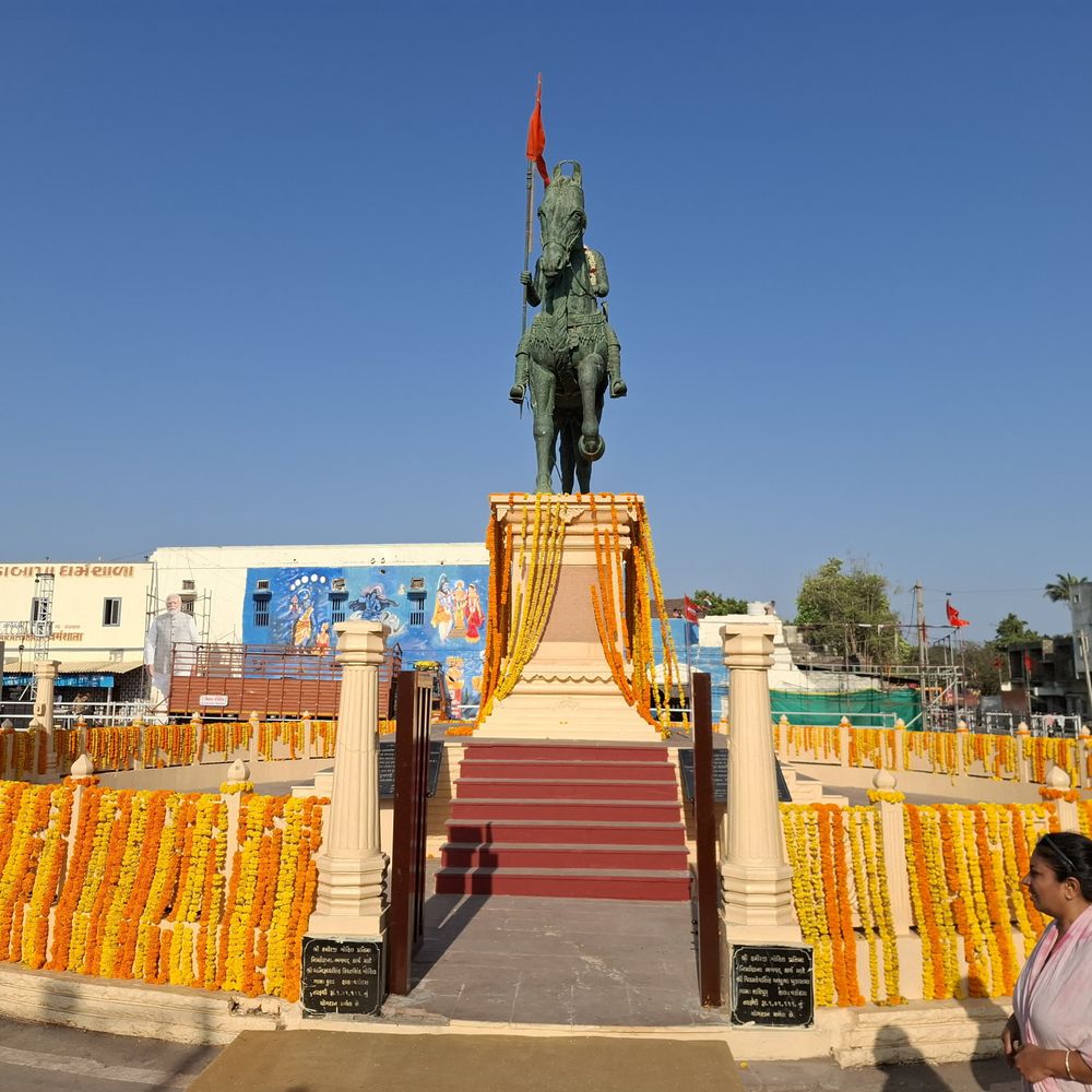 આજે પીએમ સોમનાથમાં:જામનગરથી સૂર્યકીરણ ટીમ 182 કીમીનું અંતર કાપી 18 મિનિટમાં સોમનાથ પહોંચશે