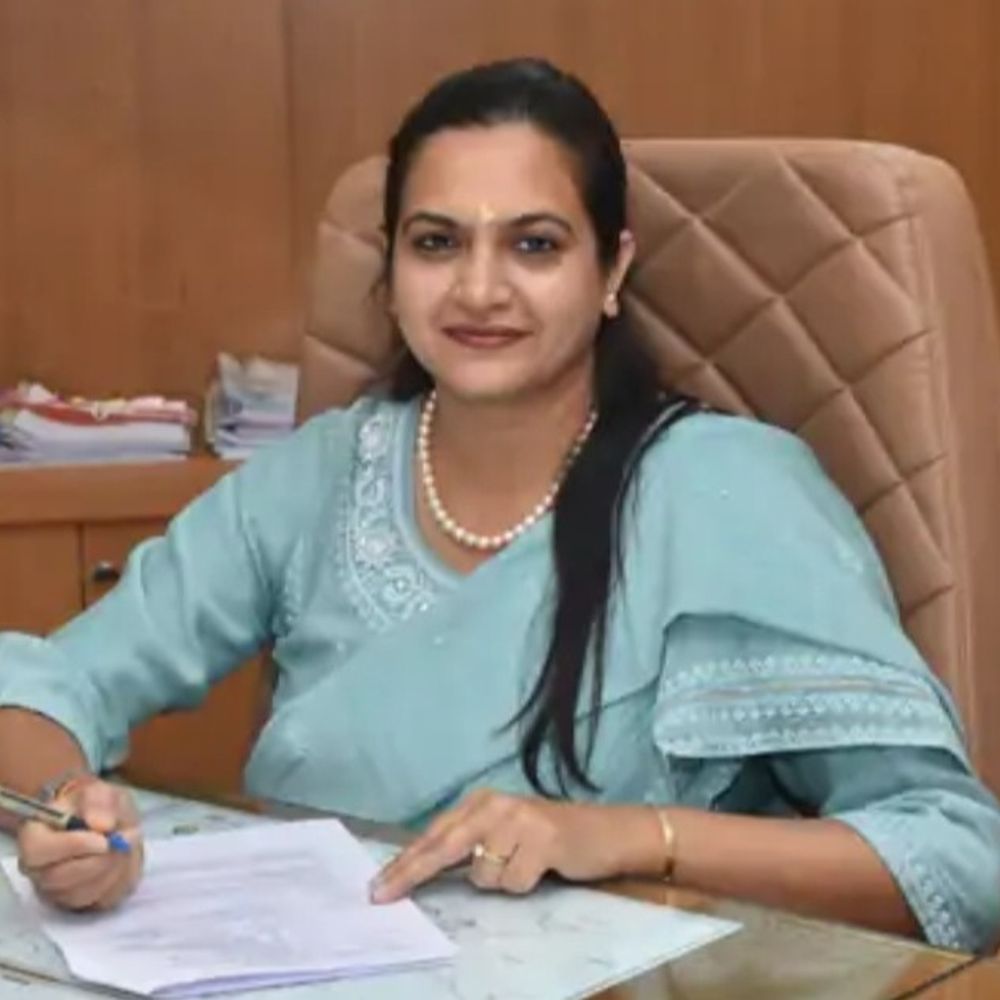 મહેસાણાના વહીવટી માળખામાં મોટો ફેરફાર:શાલિની દુહાન નવા મ્યુનિસિપલ કમિશનર, અંચુ વિલ્સન બન્યા DDO