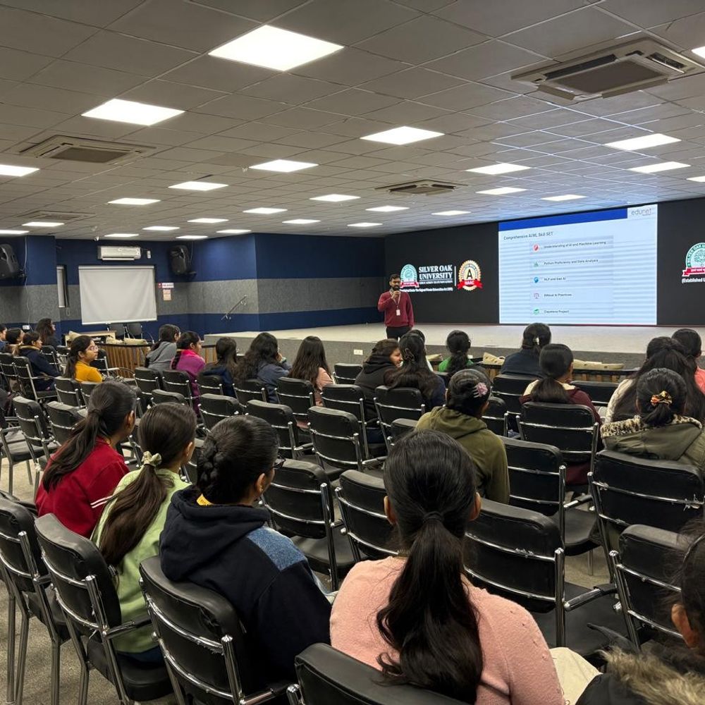સિલ્વર ઓક યુનિવર્સિટીમાં AI Careers for Women કાર્યક્રમ પૂર્ણ:વિદ્યાર્થીઓને ડિજિટલ અર્થતંત્ર માટે તૈયાર કરાયા