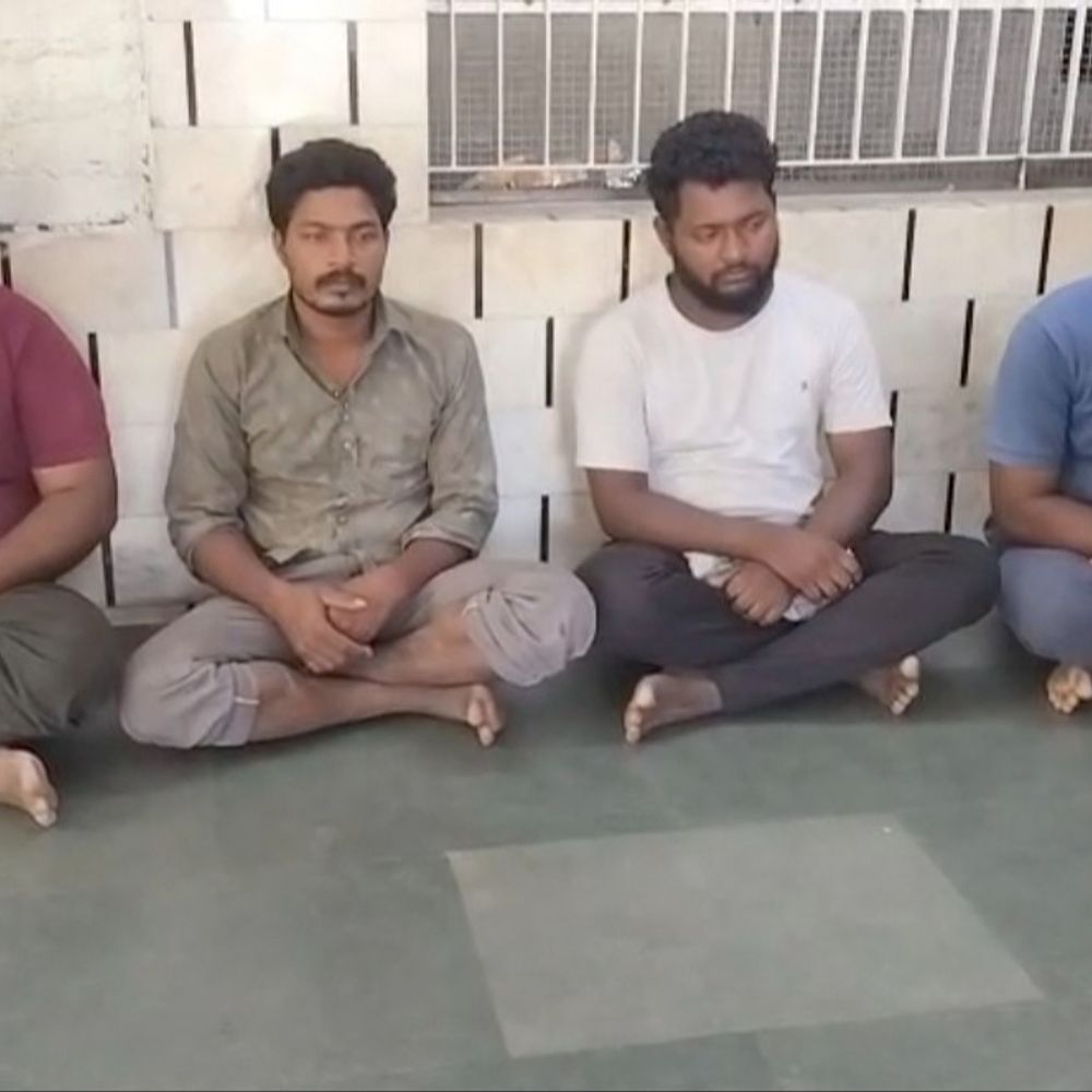 BSNLના કેબલની ચોરી કરતી આંધ્રપ્રદેશની ગેંગ ઝડપાઈ:શેલારશા ચોક પાસે જમીન ખોદી ₹25,000ના કોપર વાયરની ચોરી કરનાર 4 શખસો મુદ્દામાલ સાથે પકડાયા