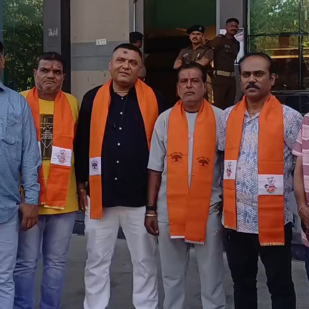 રાજકોટમાં મંદિરોના ડિમોલિશન મામલે VHP મેદાને:અર્જુન જ્વેલર્સમાં આવકવેરા વિભાગના દરોડા, પીવાનું પાણી ન આવતા મહિલાઓએ ચક્કાજામ કર્યો