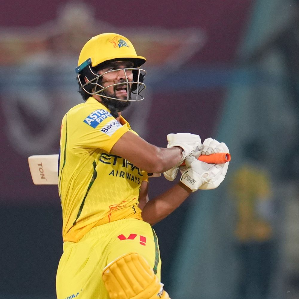 IPLમાં આજે LSG vs CSK:ચેન્નઈની પહેલી વિકેટ પડી, કેપ્ટન ઋતુરાજ આઉટ; આકાશ સિંહે આઉટ કરીને ખિસ્સામાંથી ચિઠ્ઠી કાઢીને બતાવી