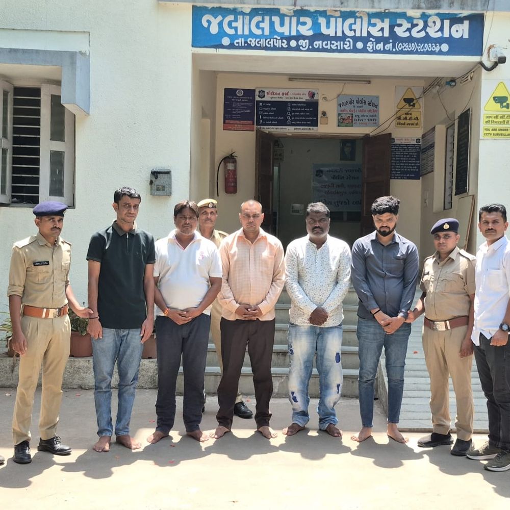 બેંક સાથે ઠગાઈ: સોનીની મિલીભગતથી બેંકને 21.39 લાખનો ચૂનો, 5ની ધરપકડ.