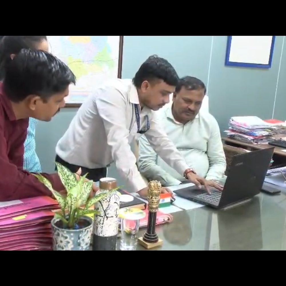 સુરેન્દ્રનગરમાં વસ્તી ગણતરીનો ડિજિટલ પ્રારંભ, સ્વ-ગણતરીની અપીલ:17 થી 31 મે સુધી ઓનલાઇન સુવિધા; ડેટાની ગુપ્તતા જળવાશે