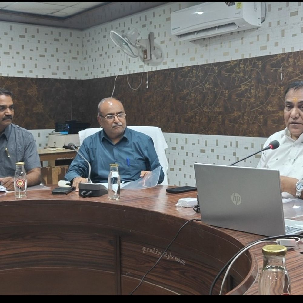 ગીર સોમનાથમાં 27 જનજાતિ ગામોમાં પીએમ જનમન અભિયાનનો પ્રારંભ:આદિવાસી-જનજાતિ સમુદાયના લોકોને આધારથી આયુષ્માન સુધીની તમામ સેવાઓ કેમ્પ મારફતે ઘર આંગણે મળશે