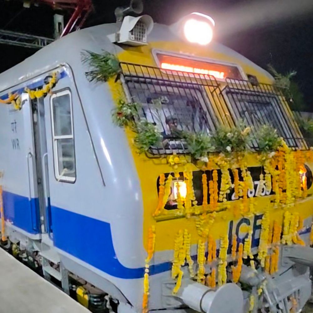 અસારવા-સાબરમતી ટ્રેક કામગીરી: મેમુ ટ્રેનો નરોડાથી, કાનપુર સ્પેશિયલ 2 કલાક મોડી.
