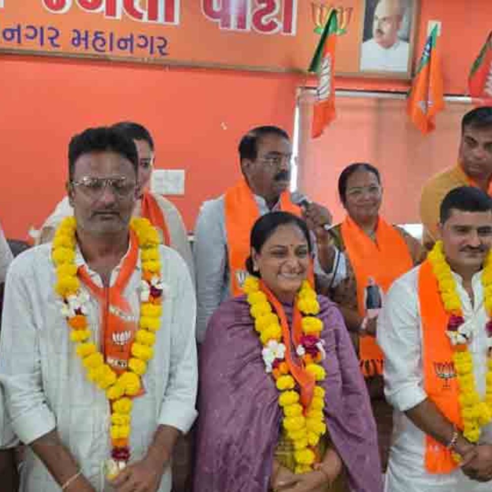 જામનગરના નવા મેયર તરીકે મોનિકાબેન વ્યાસ:ડેપ્યુટી મેયર તરીકે રાકેશ ડેર અને સ્ટેન્ડિંગ ચેરમેન તરીકે કિરણકુમાર મોનાણી નિમણૂક