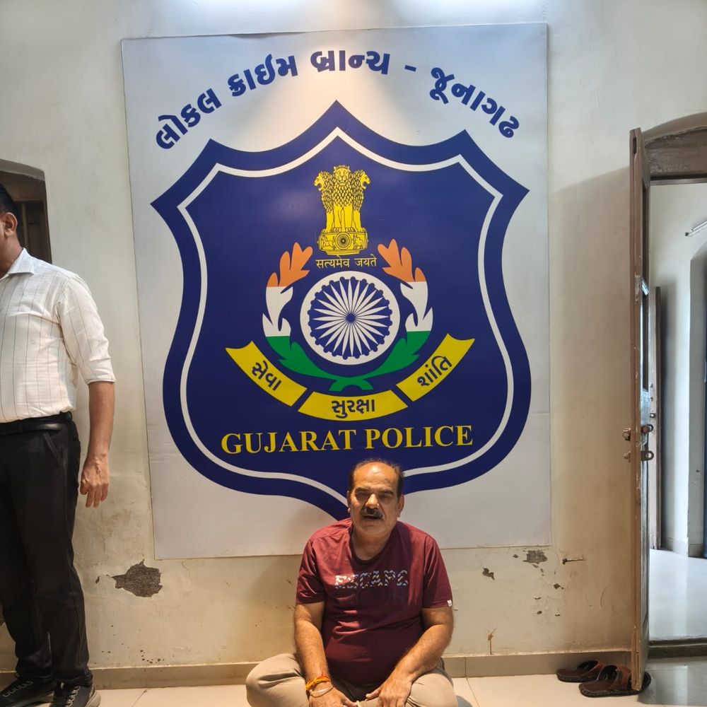 જૂનાગઢ વંથલી રોડ પર ક્રિકેટ સટ્ટાનો પર્દાફાશ.