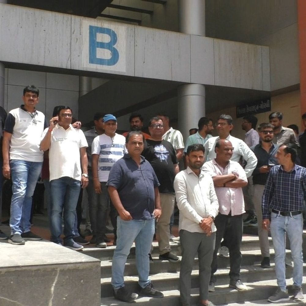 મોરબી મિનરલ્સ એસો.ની કલેક્ટરને રજૂઆત:રોયલ્ટી મુદ્દે કારખાનેદારોને હેરાન ન કરવા માંગ