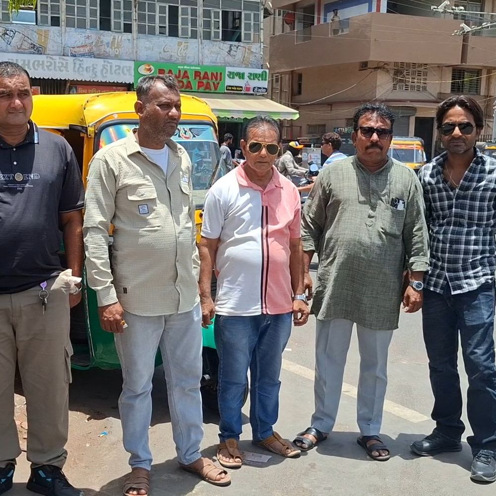 સીએનજી ભાવવધારા સામે રિક્ષાચાલકોની ભારે નારાજગી:ભરૂચમાં એસોસિએશન અને મુસાફરોએ સરકારને ભાવ ઘટાડવા કરી રજૂઆત