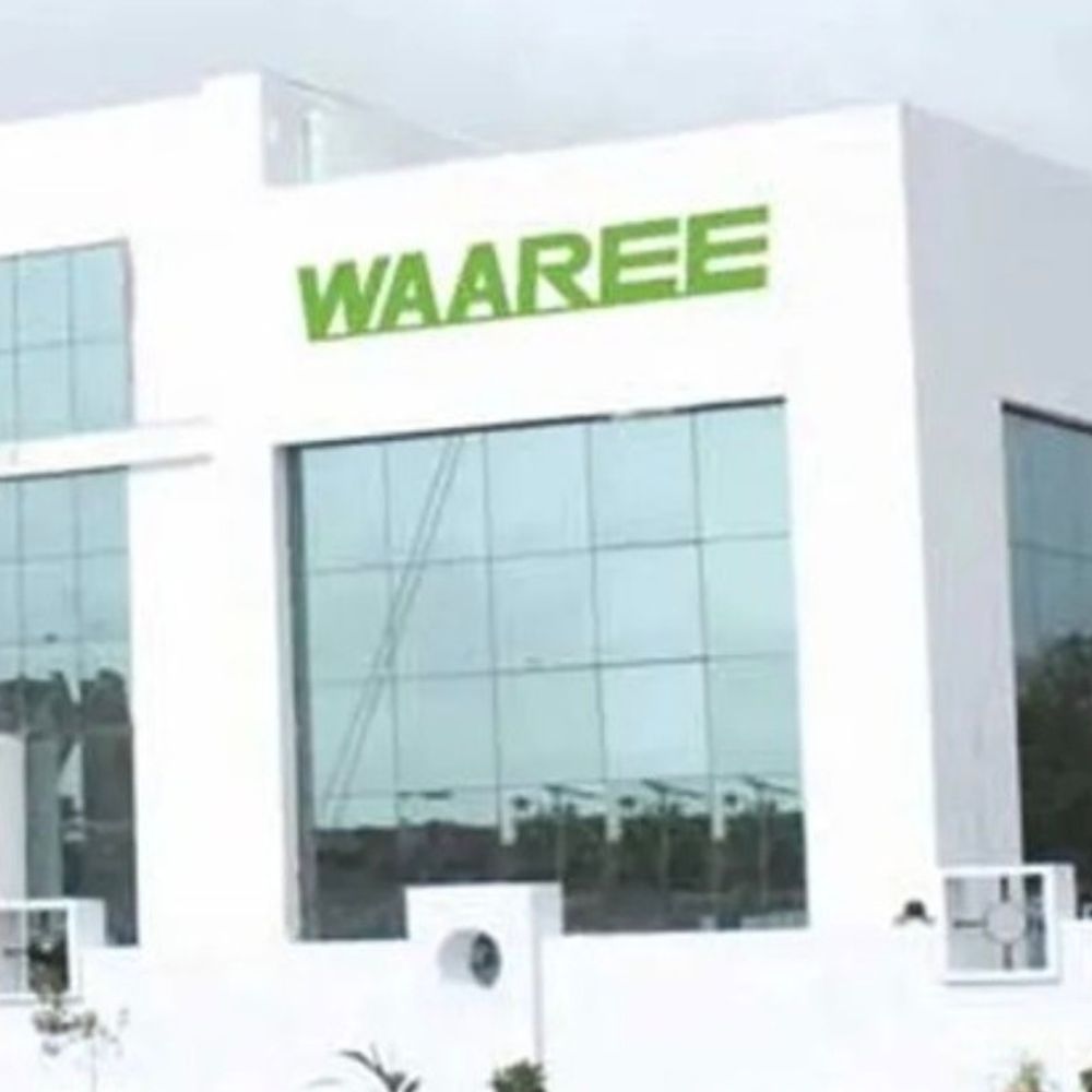 વલસાડની WAAREE કંપનીમાં 4.25 કરોડની છેતરપિંડી:પ્લાન્ટ હેડ સહિત 5 સામે ગુનો, ઇલેક્ટ્રોનિક્સ મશીનરી બનાવતી નથી એ કંપનીને ઓર્ડર આપ્યાં