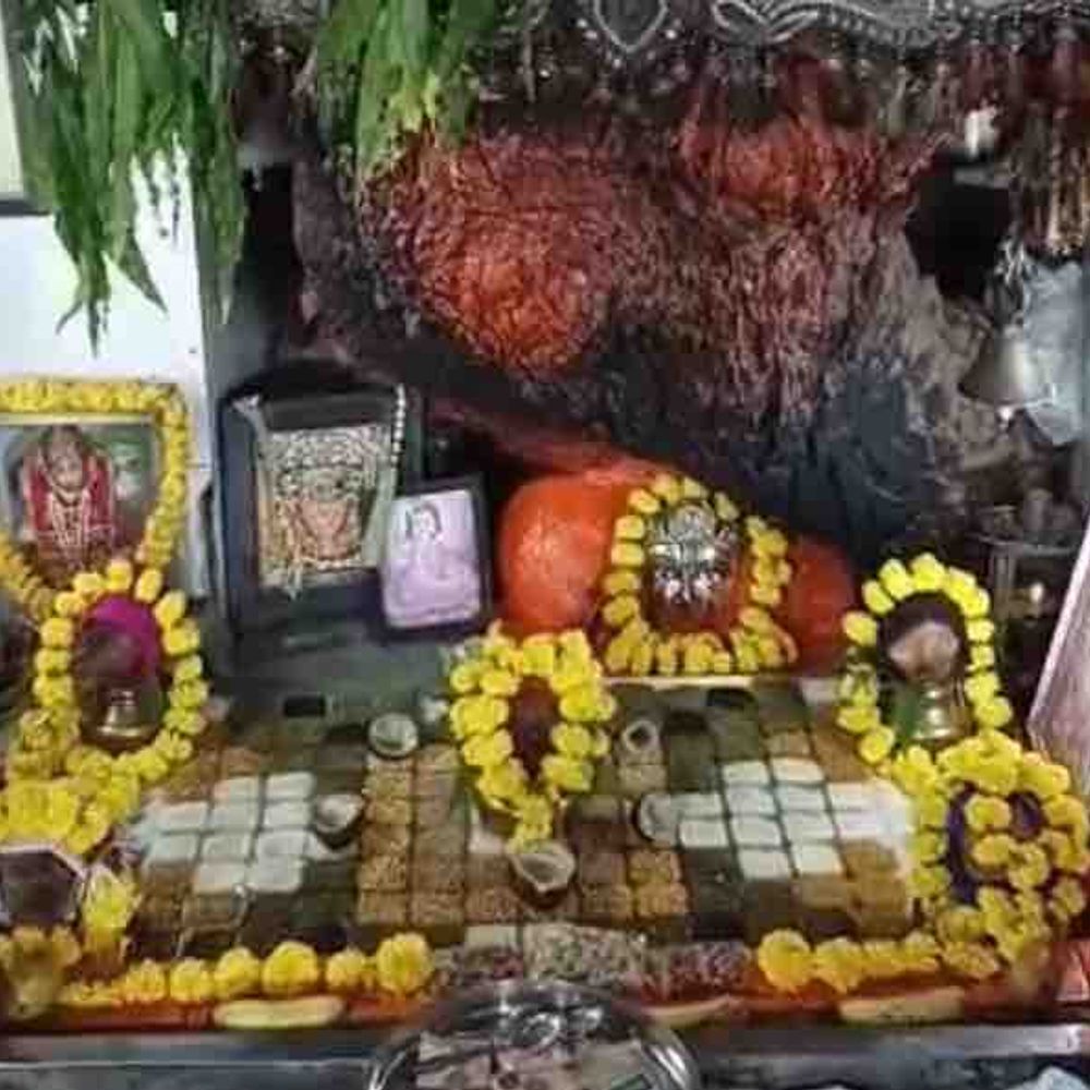 જામનગરમાં લીમડાલેન વેપારી એસોસિએશને ભક્તિ સંગીત કાર્યક્રમ યોજ્યો:પુરુષોત્તમ માસની પૂનમે શ્રીનાથજીની ઝાંખી, શ્રીજી કીર્તન રજૂ કરાયું
