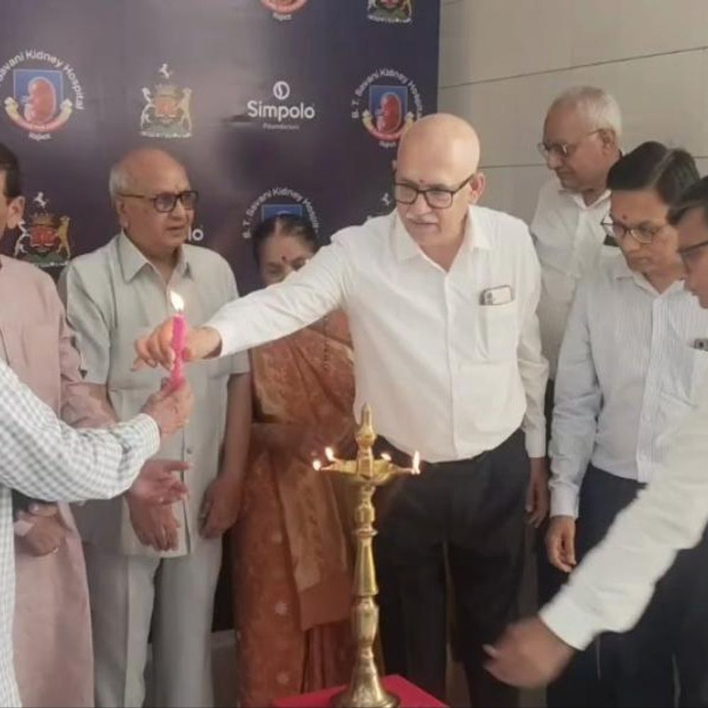 મોરબીમાં સિમ્પોલો ફાઉન્ડેશન દ્વારા ડાયાલિસિસ સેન્ટર શરૂ:મયુર હોસ્પિટલ ખાતે 6 અદ્યતન મશીનોથી સારવાર અપાશે
